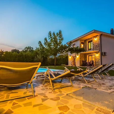 ヴィラ Kolovrat In Imotski, Private Pool *