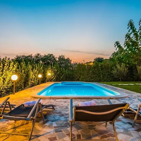 Kolovrat In Imotski, Private Pool イモツキ