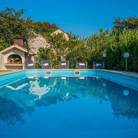 ヴィラ Kolovrat In Imotski, Private Pool イモツキ
