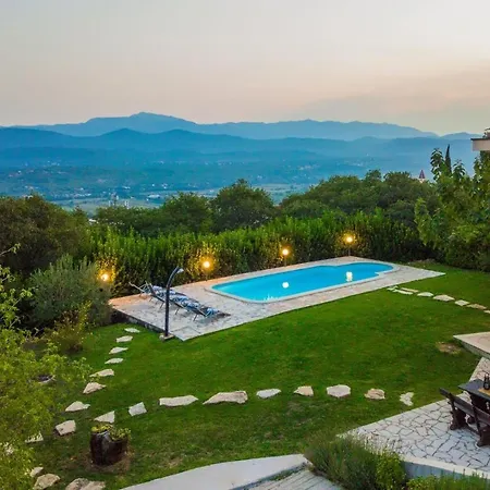 Kolovrat In Imotski, Private Pool イモツキ