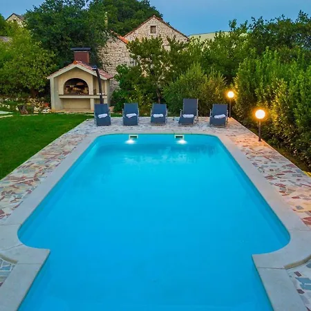 Kolovrat In Imotski, Private Pool ヴィラ イモツキ